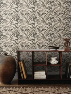 Lemieux et Cie Signature Zora Wave Wallpaper - Charcoal