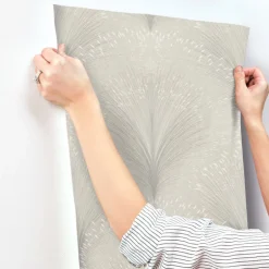 New Origins Papyrus Plume Wallpaper - Grey