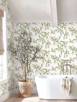 Simply Farmhouse Creeping Fig Vine Wallpaper - Green